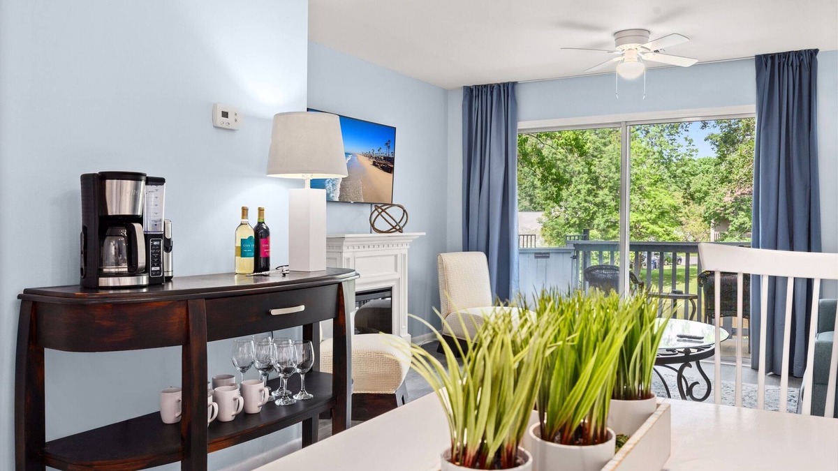 North Charleston Condo | Condo overlooking Pond