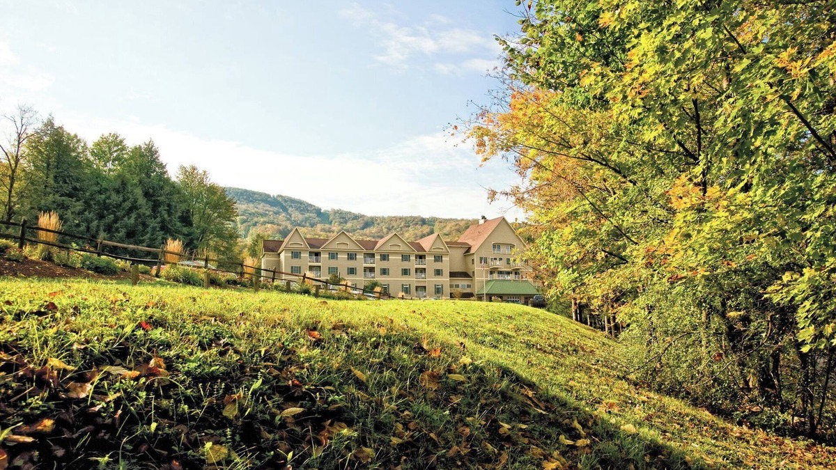 Hancock Condo | Condo Resort at Jiminy Peak Ski Mountain's Base