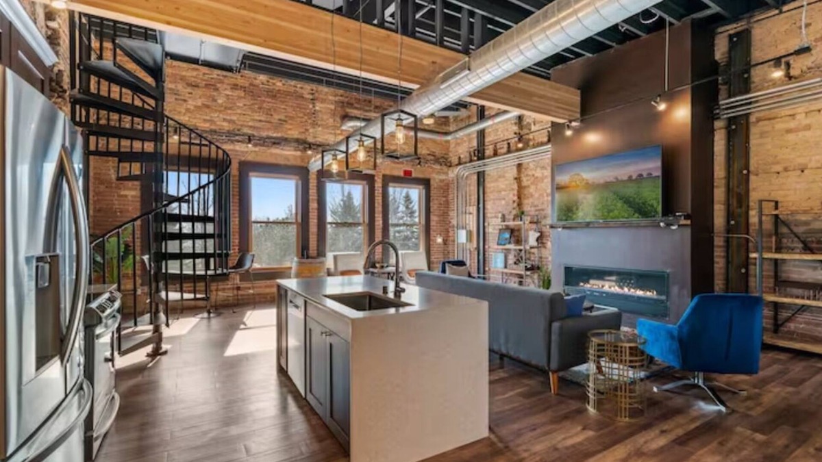 Downtown - Waterfront Condo | Condo steps away from Lake Superior/Canal Park