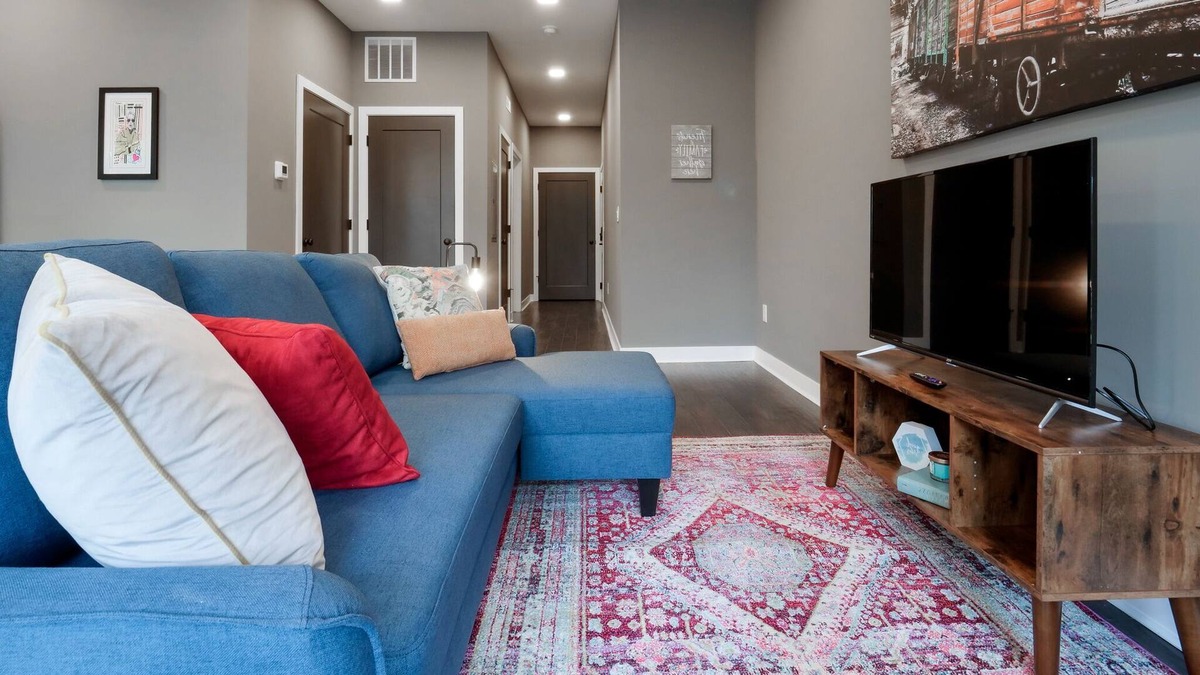 Ohio City Condo | Condo with In-Suite Laundry- Mins from Downtown E6
