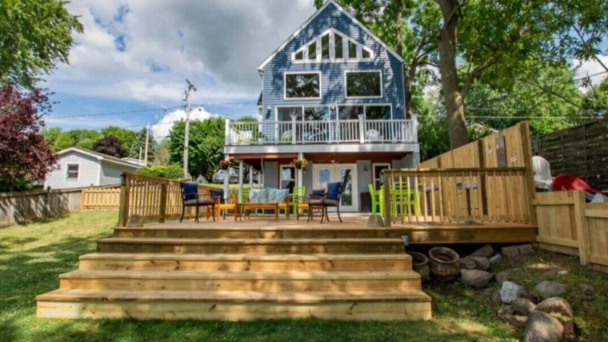 Livonia Cottage | Conesus Lakeview Oasis with Pontoon Rental options