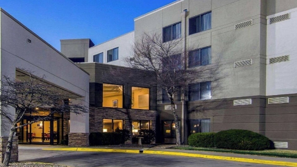 Greenwich Hotel | Conference Inn & Suites Wichita