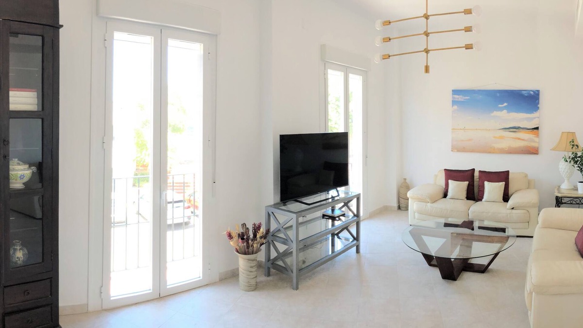 Bollullos de la Mitacion Apartment | ¡confortable y Bonito, a 15 km de Sevilla y a 5 km del Aeródromo de La Juliana!