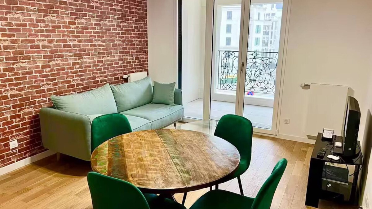 Le Plessis-Robinson Apartment | Confort apartment near panorama lake close to Paris