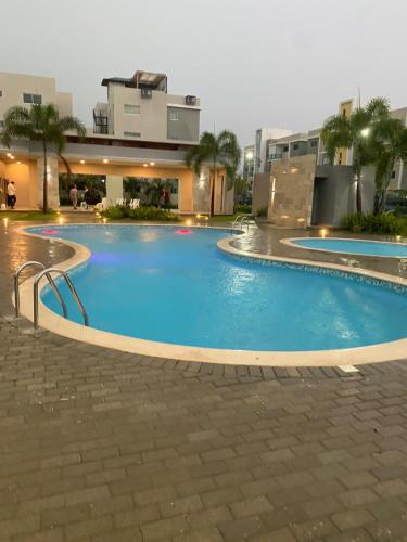 Llanos de Gurabo I Apartment | Confortable apartamento de 3 tres habitaciones, con hermosa vista de area verde, ademas de piscinas y juegos infantiles en area recreativa