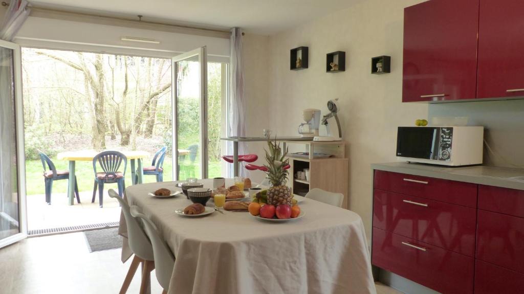Plescop Apartment | Confortable appartement aux portes de Vannes