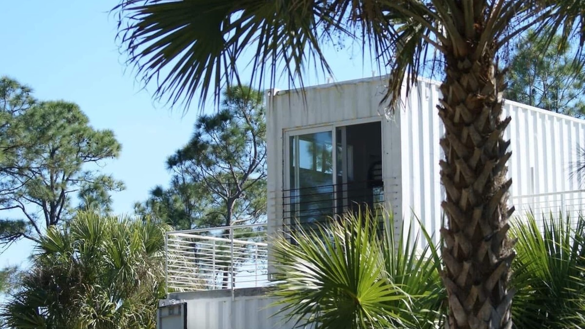 Jupiter Cottage | Connect with Nature at Headwaters Retreat in Jupiter Farms