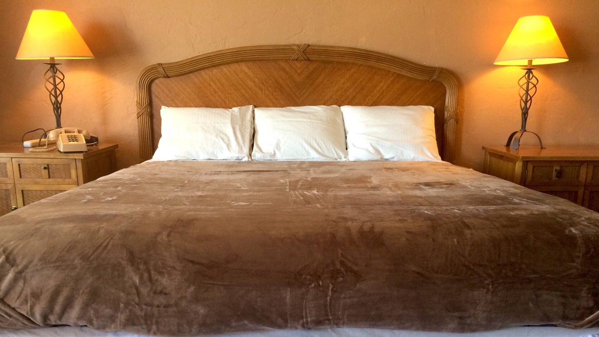 Connell Hotel | Connell Inn and Suites
