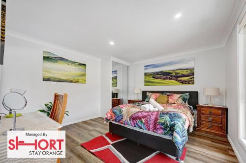 Orange Apartment | Conservatorium Villa 3