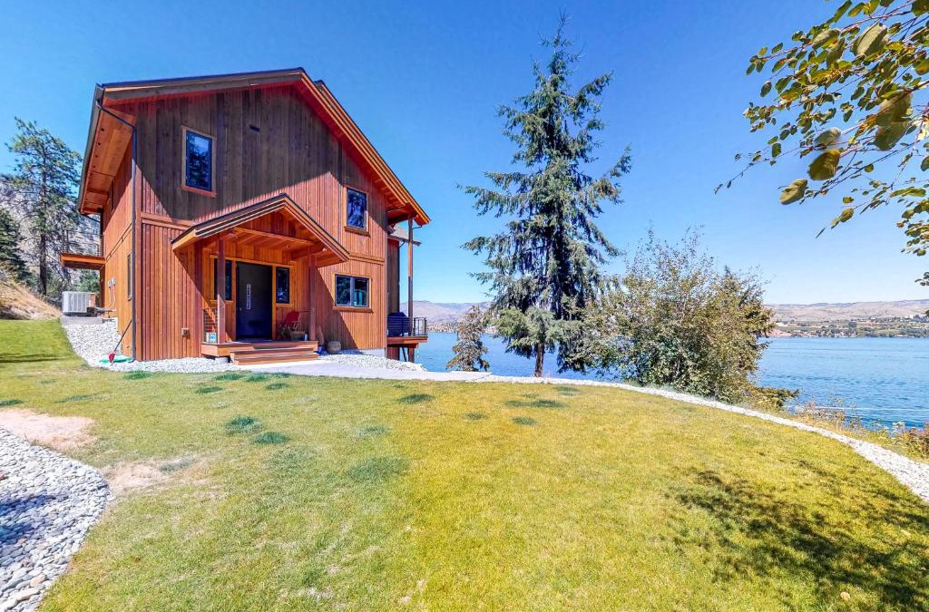 Chelan House | Constellations Lake House at Chelan