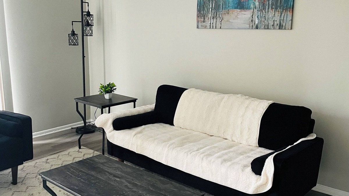 Elkins Park Apartment | Contact us for Long Stay Discount 1BR Condo | Free Parking, Balcony, Walk-In Closet! Enjoy a peaceful and modern 1-bedroom retreat with everything you need to relax, work remotely, or explore the Philadelphia area! Contact us for Discount