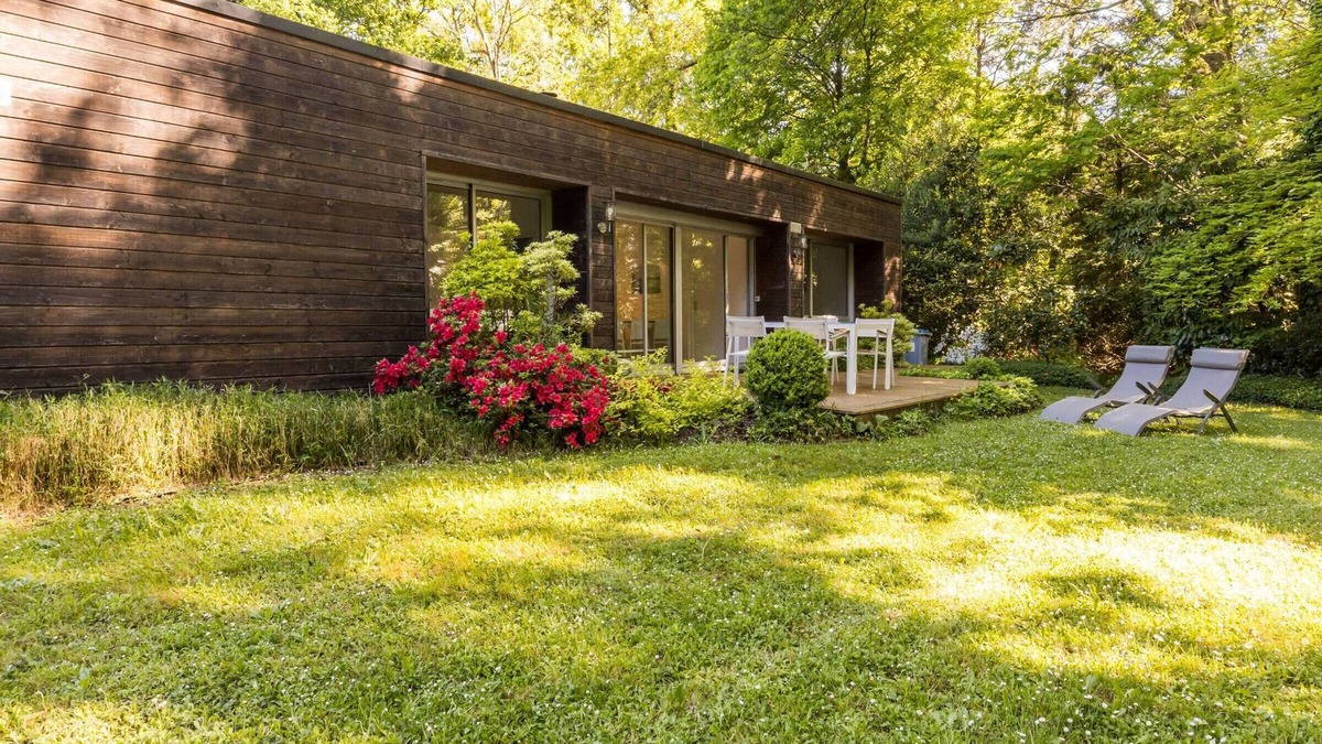 La Chapelle-sur-Erdre Cottage | Contemporary Cottage with Garden and Parking in La Chapelle-sur-Erdre