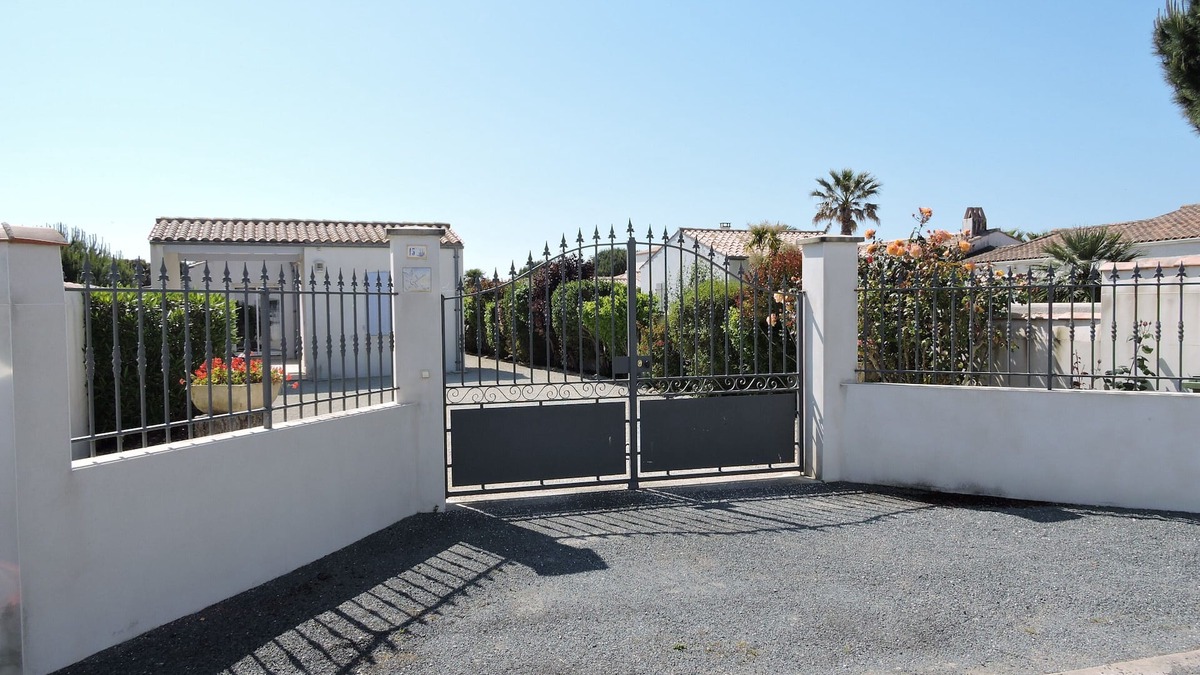 Saint-Denis-d'Oleron House | Contemporary villa with terrace and courtyard 10min. from the beach and the city center