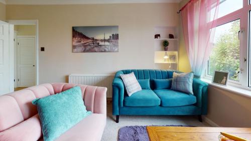 Maidstone Apartment | Contemporary 2 Bed Apartment With Private Garden