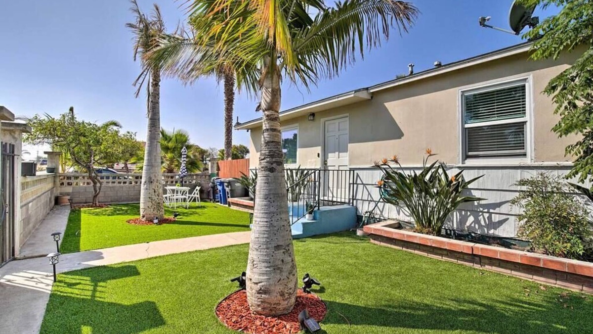 National City House | Contemporary 2 BR House w/Yard, near Balboa & DT.