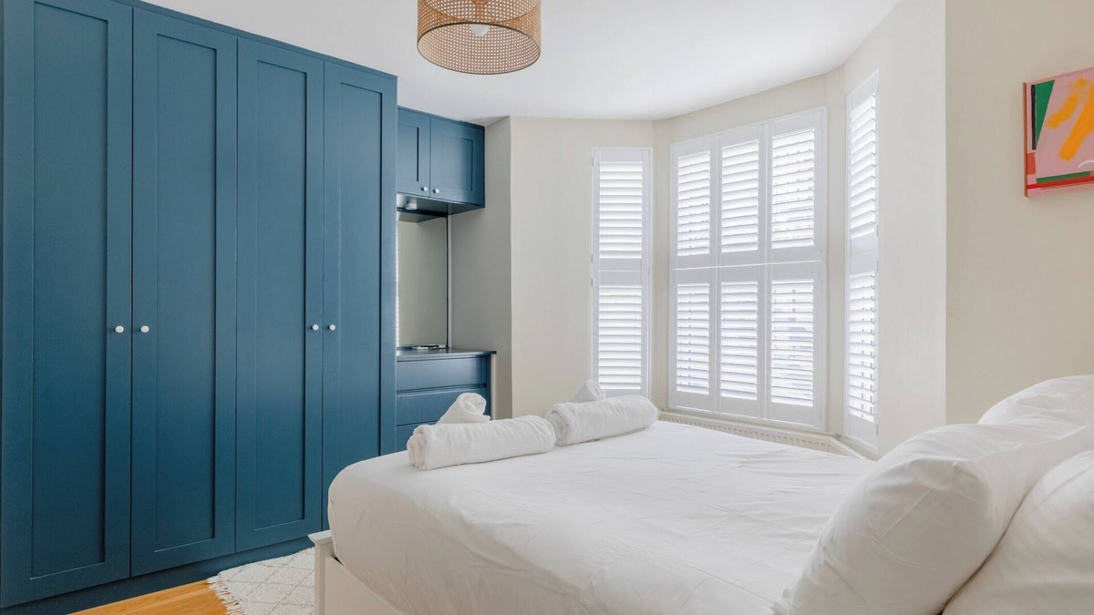 Leabridge Apartment | Contemporary 2BD Cottage-Style Flat, Hackney