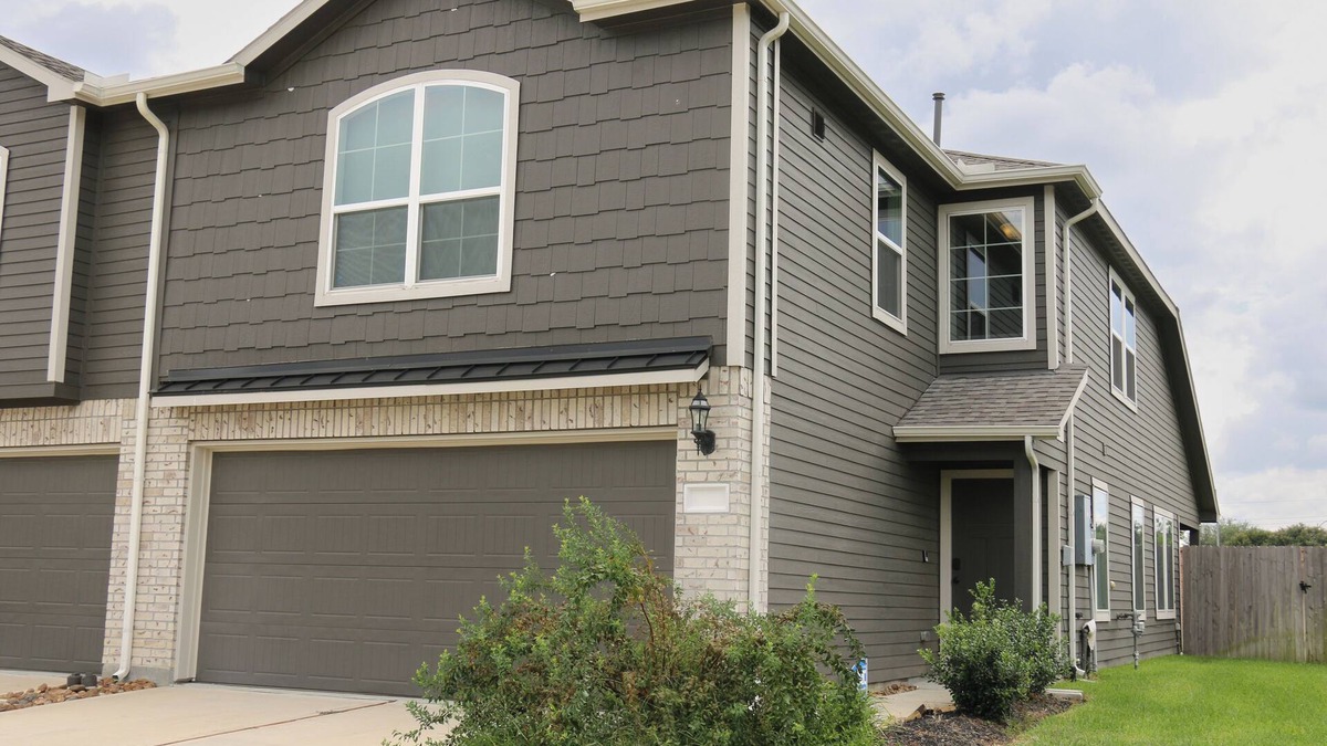 Barker House | Contemporary 3BR Home for 30+ Days