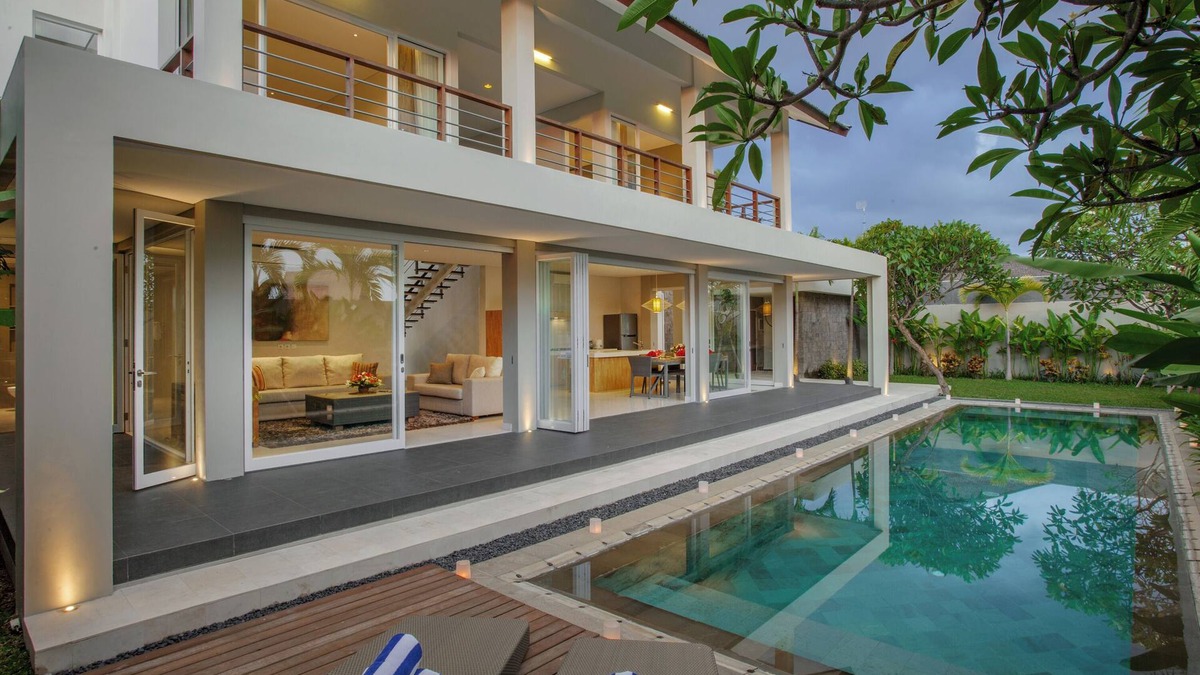 Berawa Villa | Contemporary 4 Bedroom Villa in Canggu