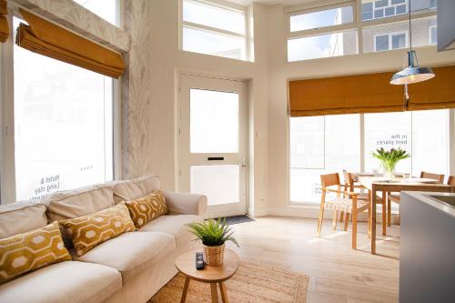 Scheveningen Badplaats Apartment | Contemporary apartment near the beach