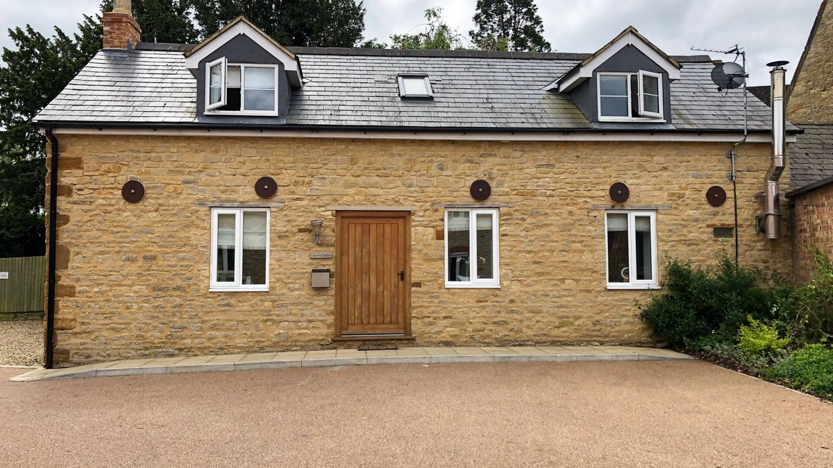 Wellingborough House | Contemporary Barn Conversion for Country Getaway