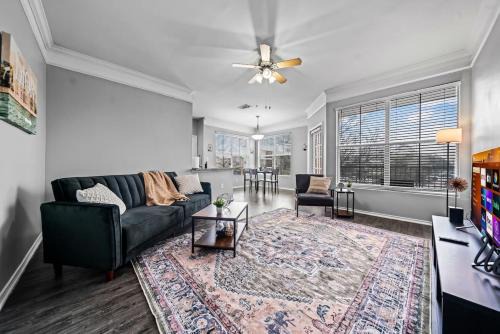Fossil Creek Apartment | Contemporary Comfort 2BR, 2BA Pool