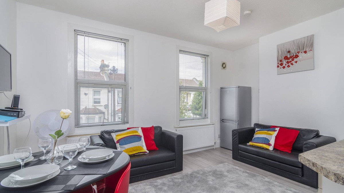 Plumstead Apartment | Contemporary cosy Apartment