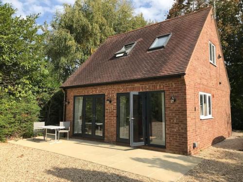 Petersfield House | Contemporary Cottage outside South Harting