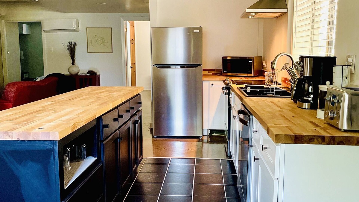 Durham Condo | Contemporary Garden Apartment. Close to Downtown.