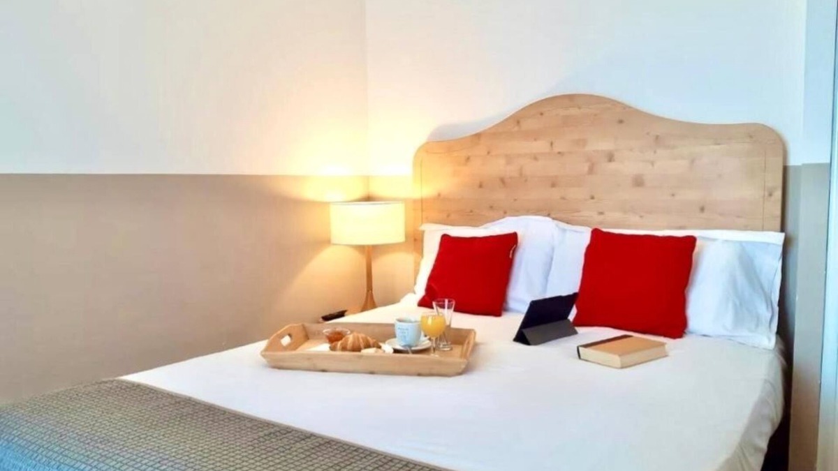 Valberg Hotel | Contemporary guest rooms! walking distance to Mercantour National Park