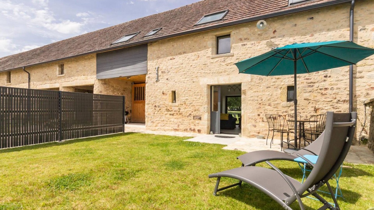 Saint-Jores Cottage | Contemporary house with garden, Wifi and parking