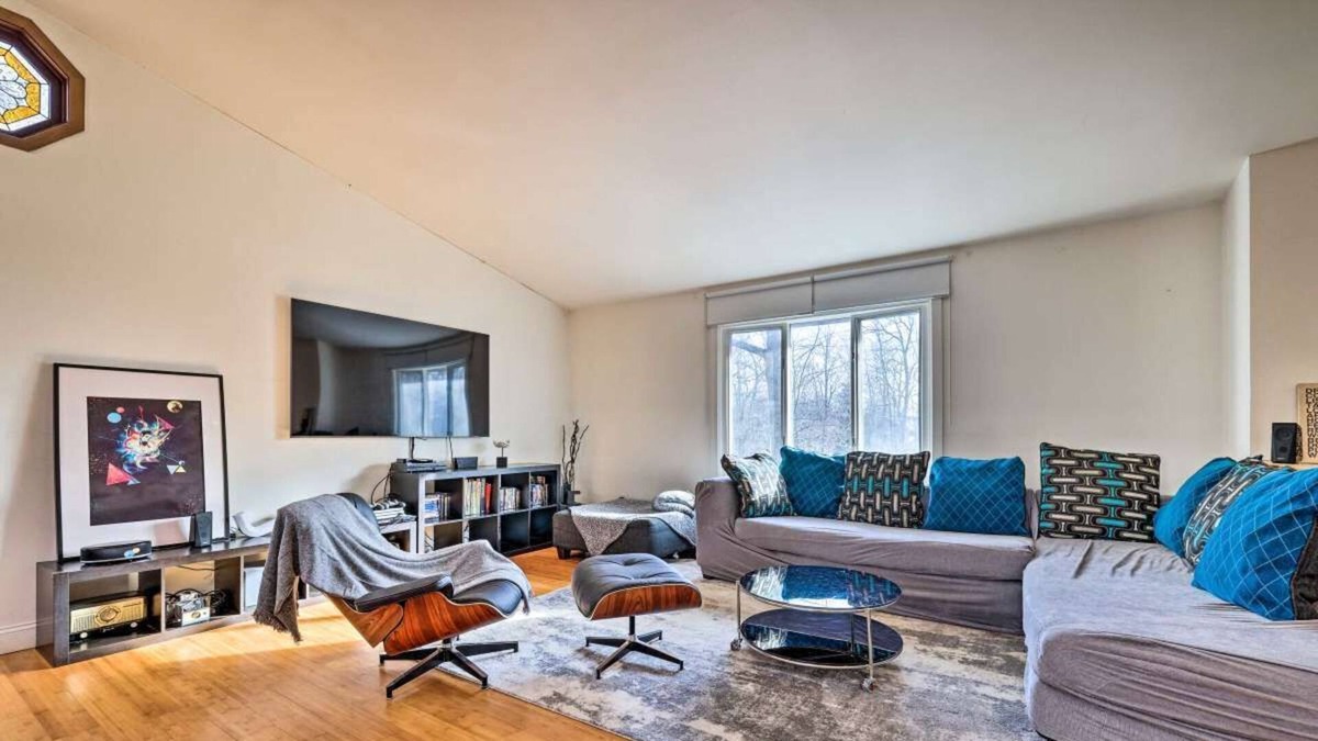 Tamiment House | Contemporary House in the Poconos - Monroe Co