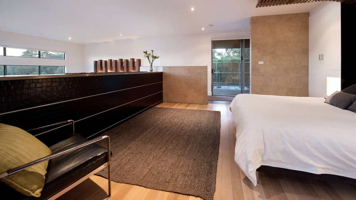 Daylesford Villa | Contemporary luxury accommodation specially designed for romantic escapes.