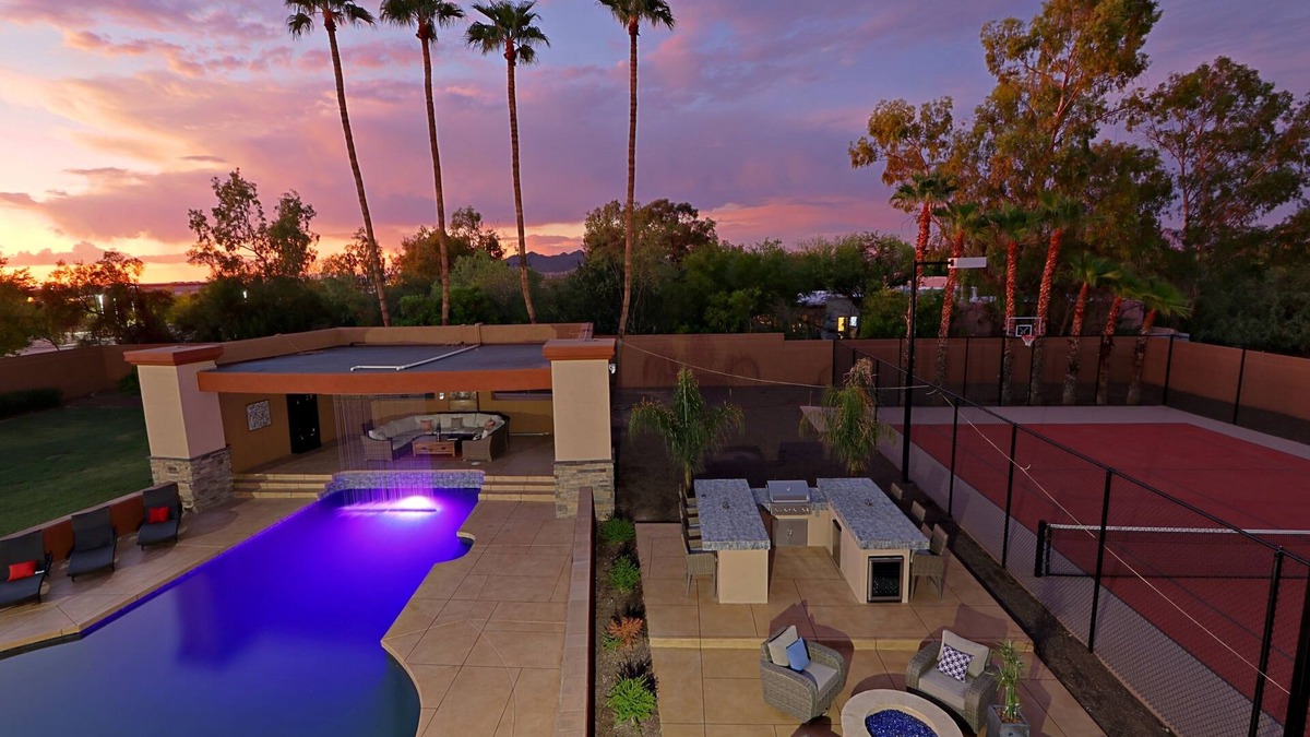 Mesa House | Contemporary Mesa Mansion