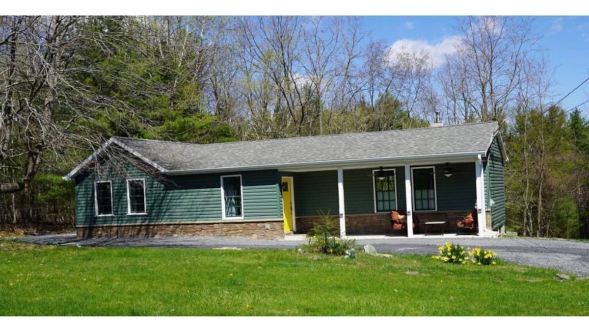 Cornwallville House | Contemporary Ranch on 23 private acres.