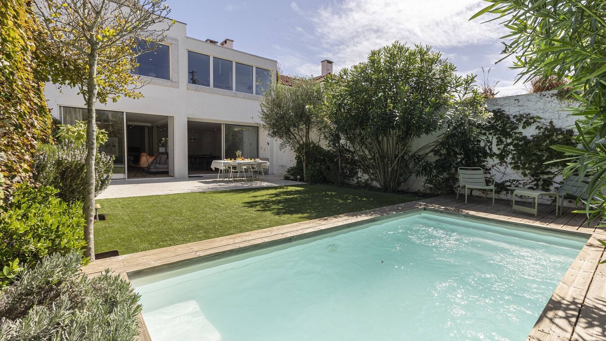 Belem Ski Chalet | Contemporary Restelo Pool Haven by CadenzaLux