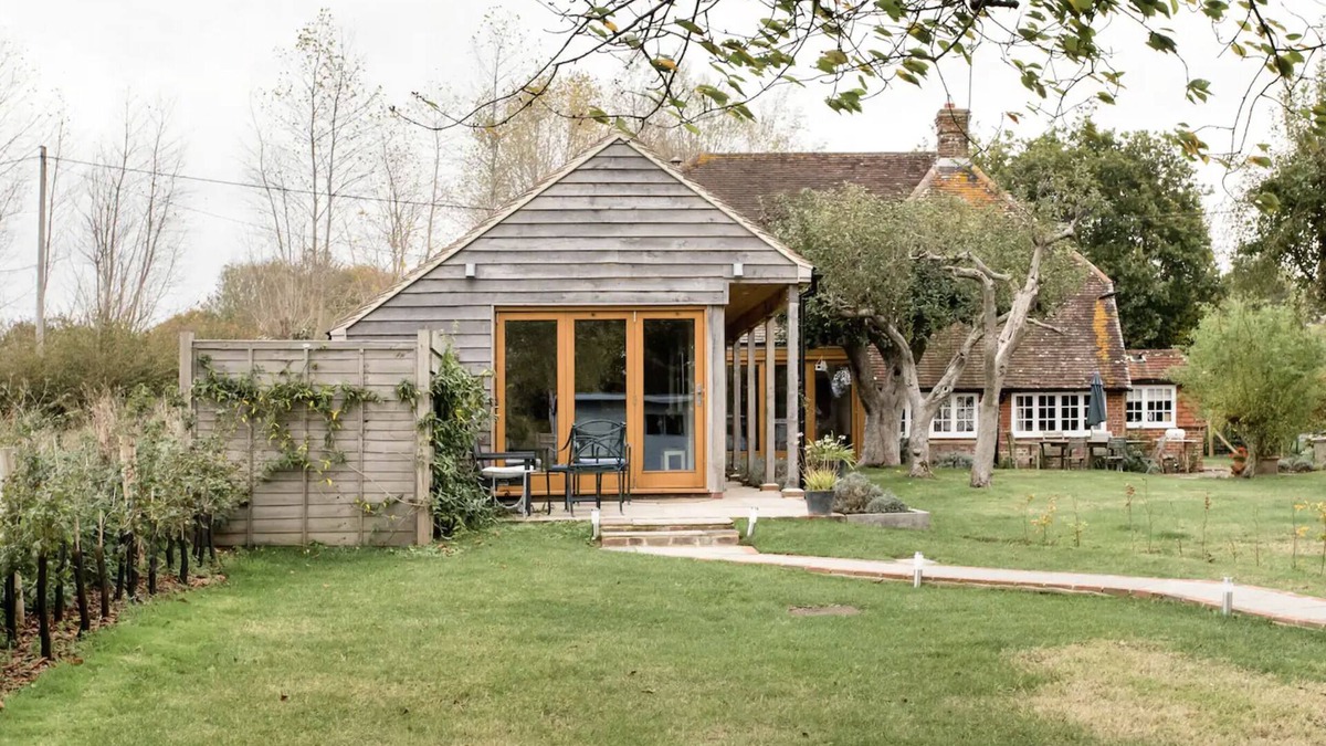 Ripe House | Contemporary style barn with stunning views