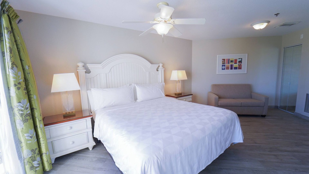 Crystal Harbour Resort | Contemporary Seaside Retreat! 3 Pet-friendly Rooms, Island View, Onsite Pool