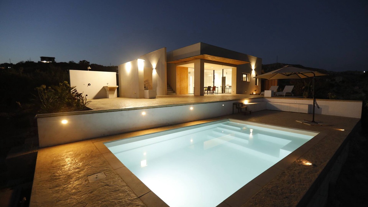 Favara Villa | Contemporary Shelter