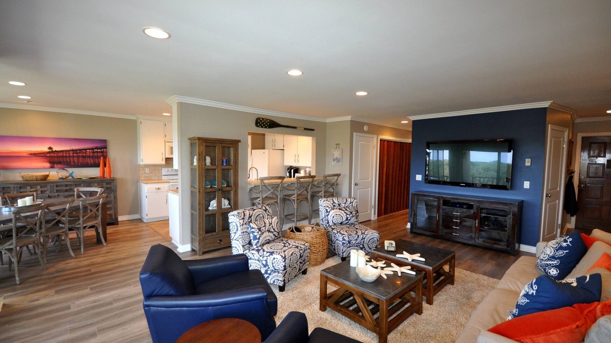 San Clemente Condo | Contemporary South County Escape Walking Distance To Beach