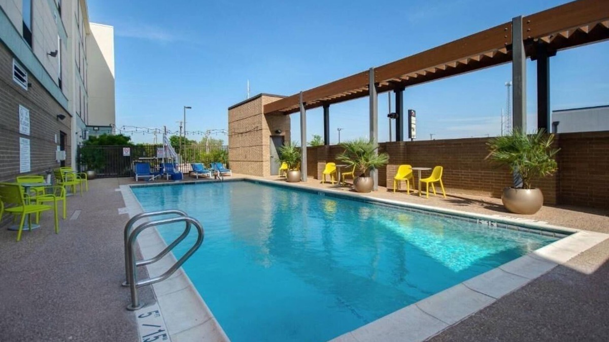 University Hotel | Contemporary Suite w/Full Fridge & Outdoor Spaces
