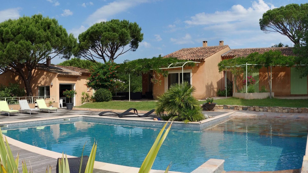 Vidauban Villa | Contemporary villa with pool and garden