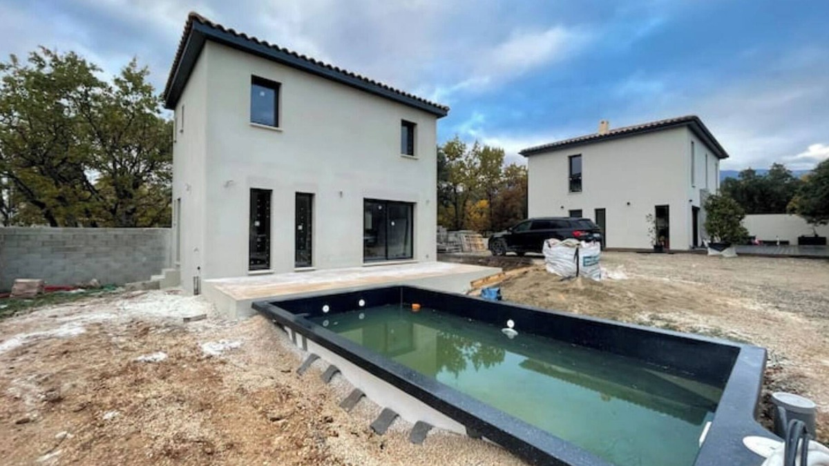 Bedoin Villa | Contemporary villa with pool at the foot of the Ventoux
