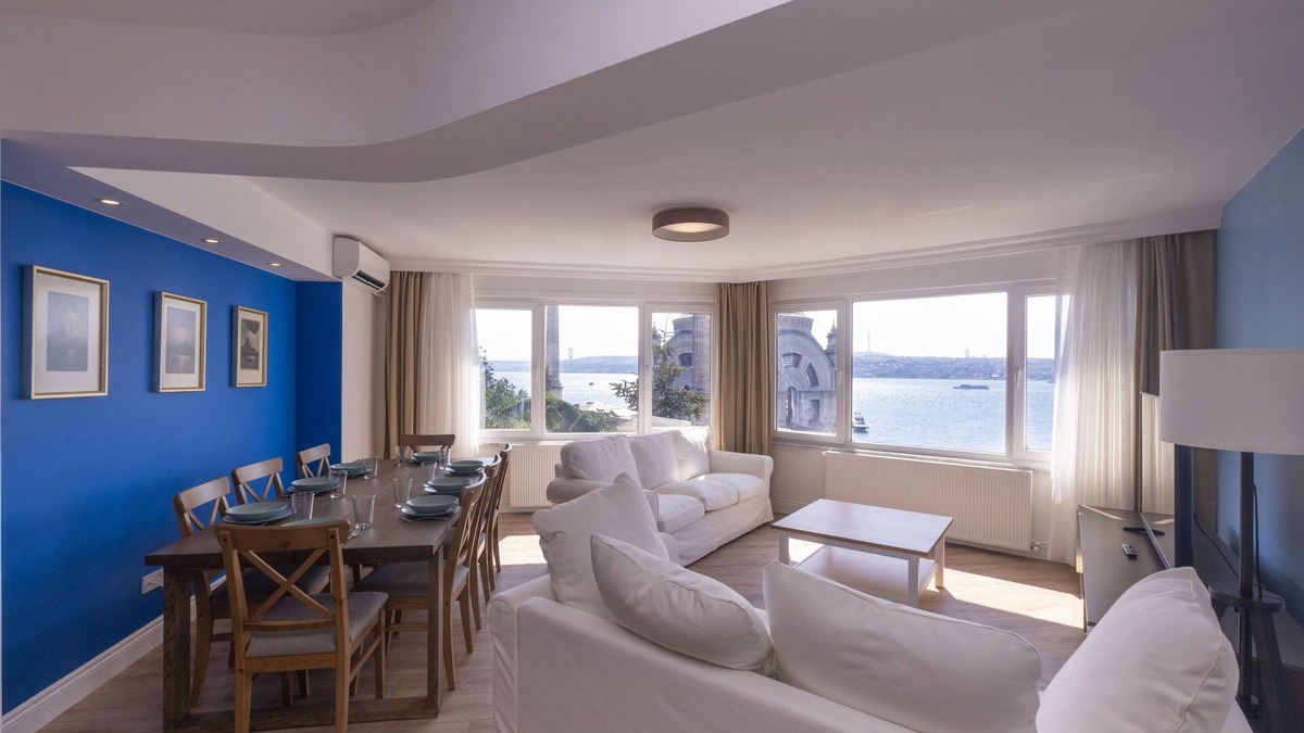 Kabatas Condo | Contemporary Waterfront Apt. with a Stunning View