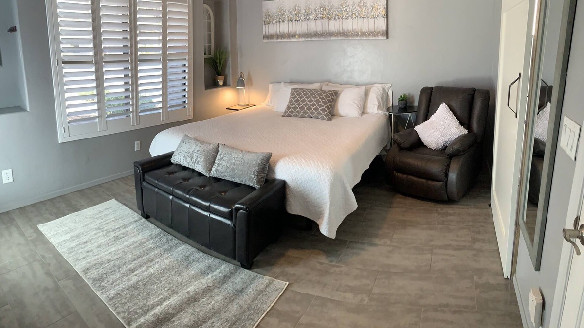Continental Ranch House | Continental Ranch Private Entrance 1 Bedroom Ensuite, Kitchen, W/D. NW Tucson