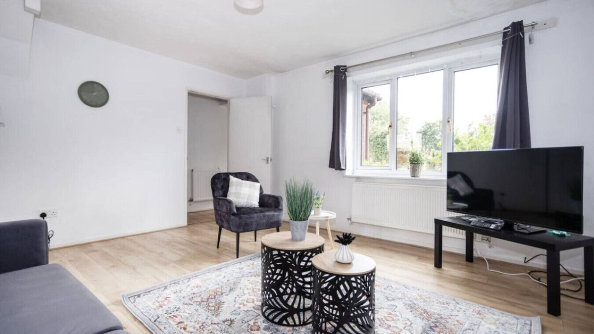 Bradley Stoke House | Contractor’s Haven in Patchway