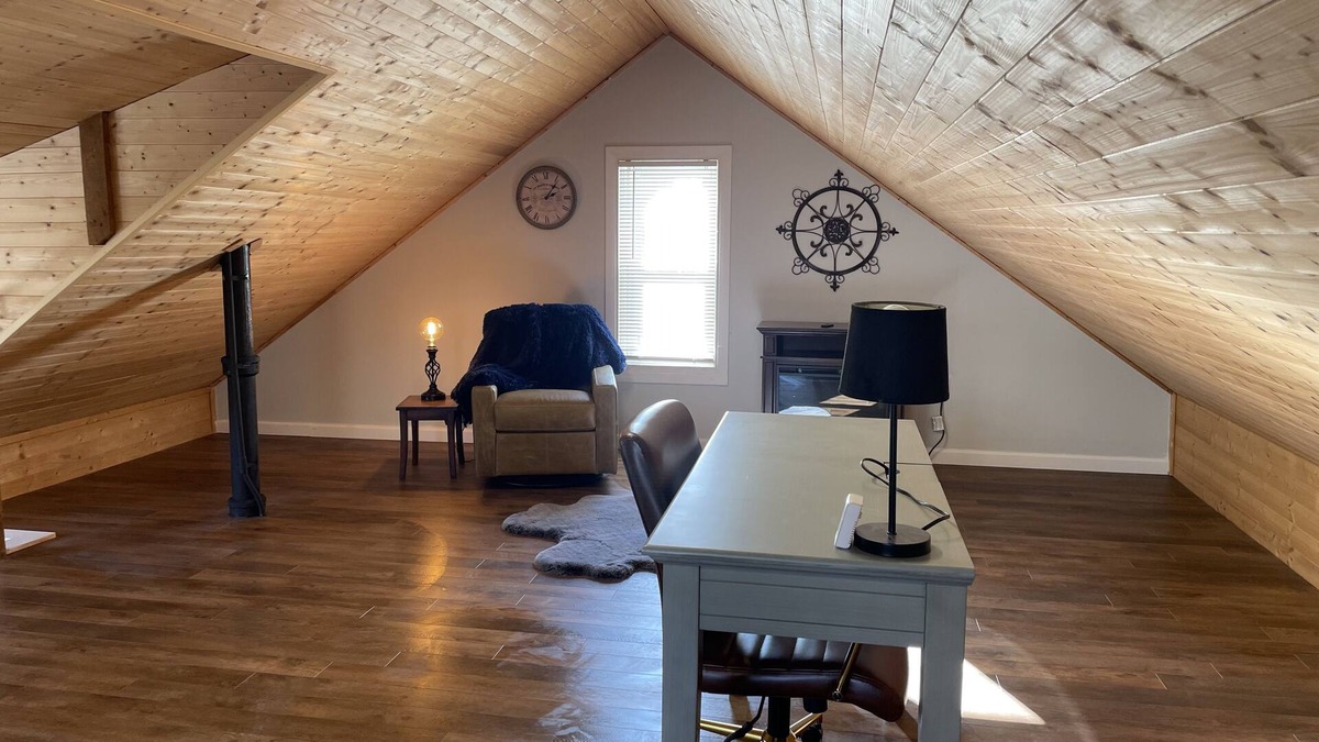 Rochester Apartment | Convenience Meets Comfort & Cozy