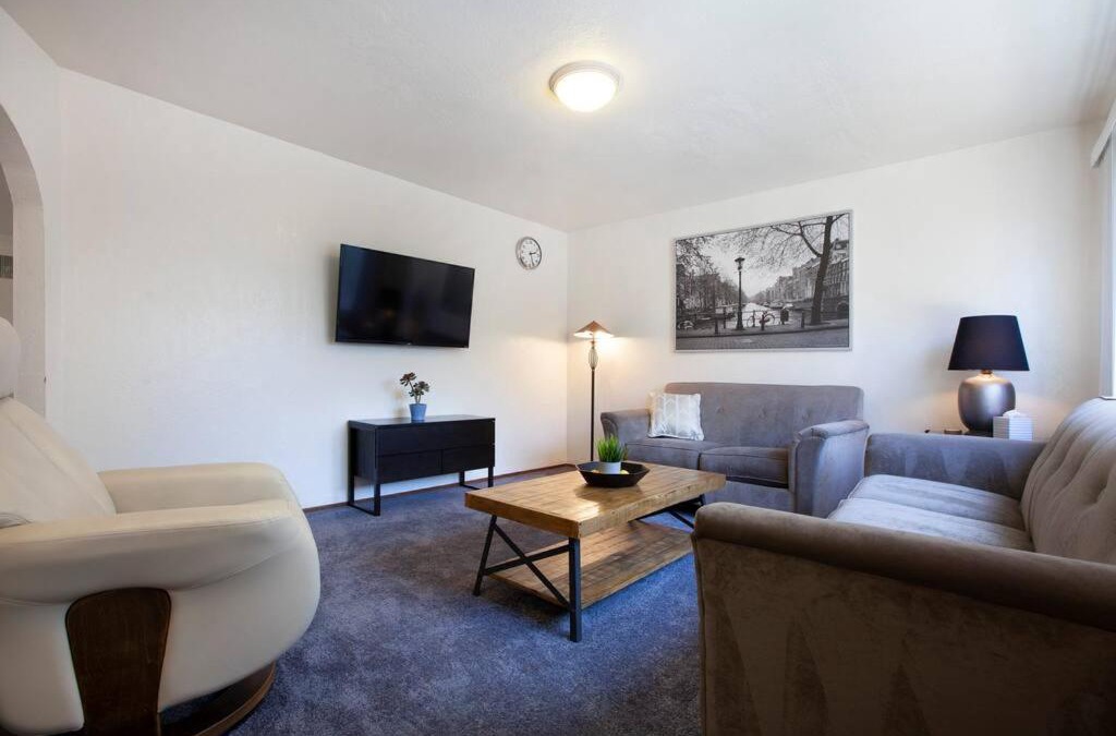 Richmond Apartment | Convenient 2BR Walk To Bart 10 Min To Berkeley
