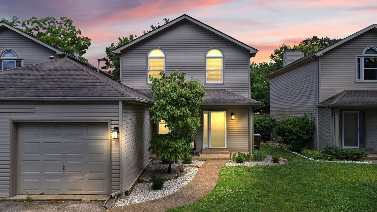 Picadome House | Convenient 3BR, Free Laundry, Wifi, & Parking