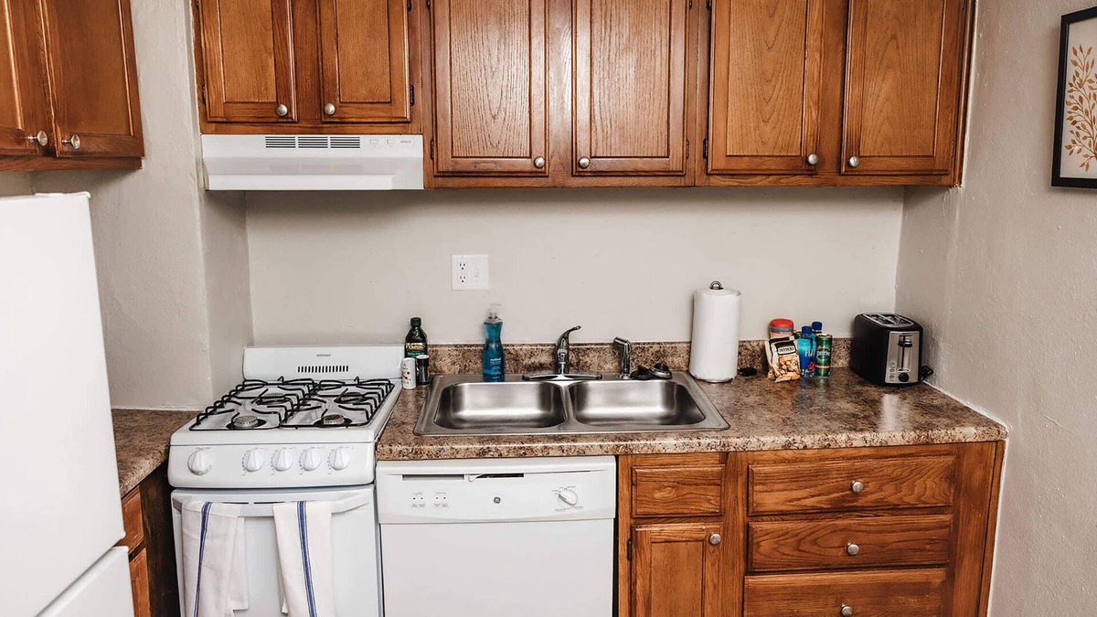 St. Louis Apartment | Convenient Apt W/shopping, Dining & Freeways