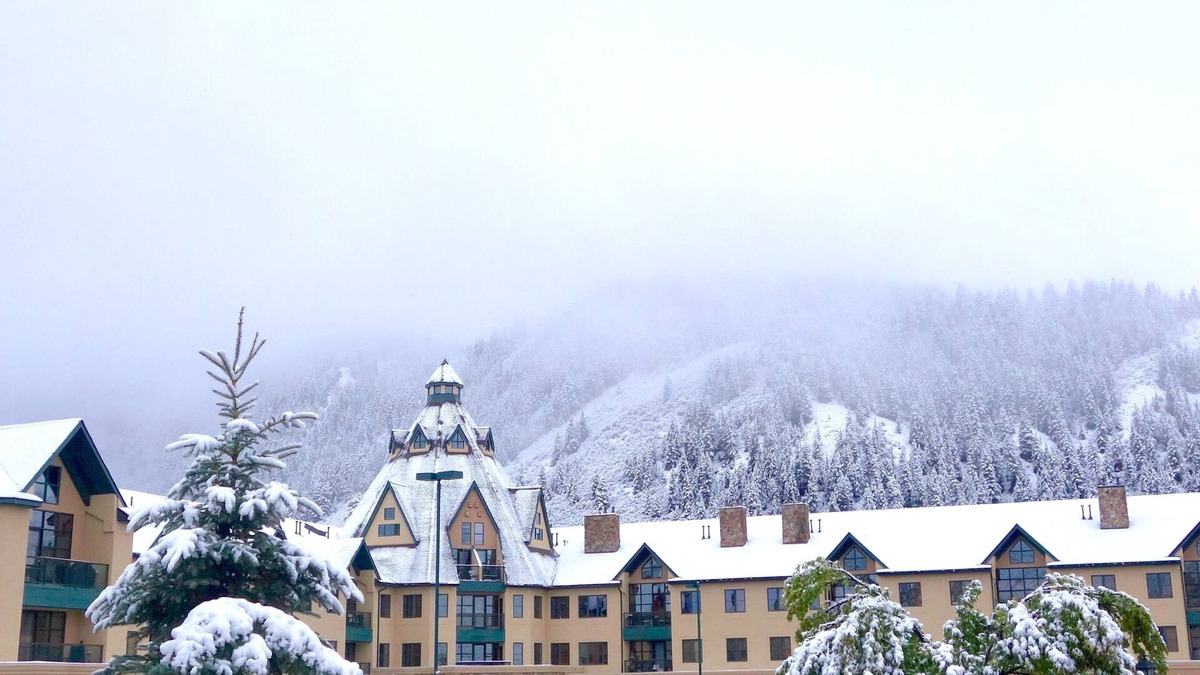Avon Condo | Convenient Avon Town Center Condo, Walking, Restaurants, Base of Beaver Creek